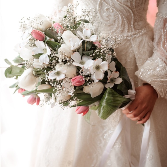 Custom made fully hand embroidered bridal dress! Hijjab friendly long sleeve max - Picture 3 of 7